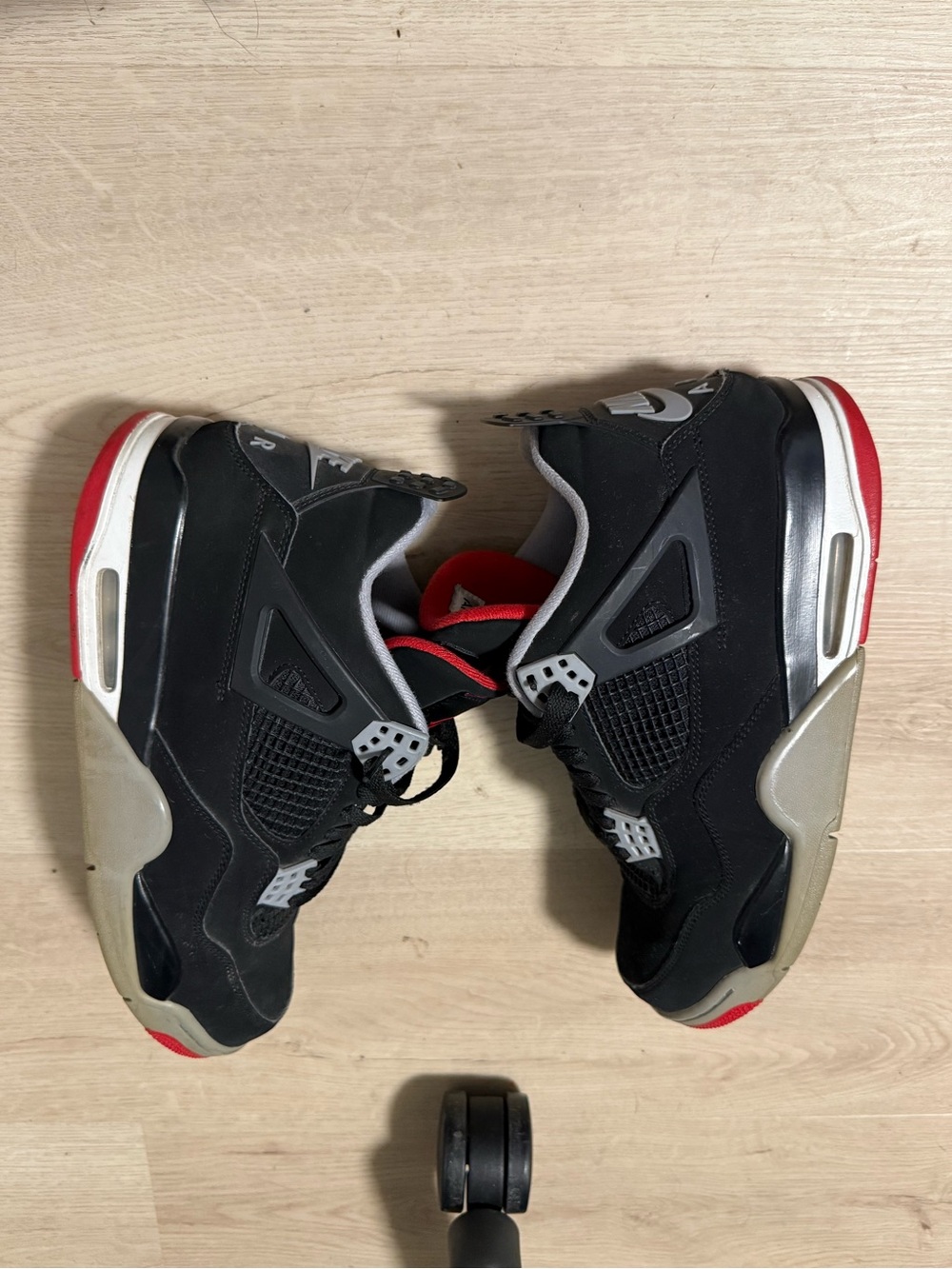 Jordan Retro 4’s Bred size 11
